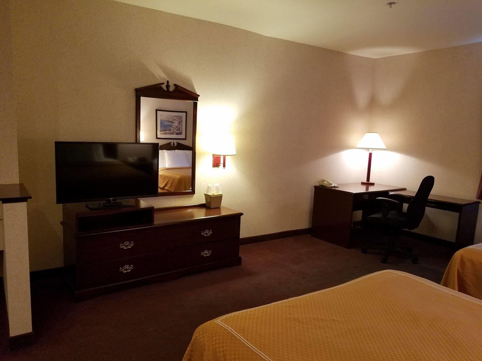 Portland Suites Airport East Fairview Zewnętrze zdjęcie
