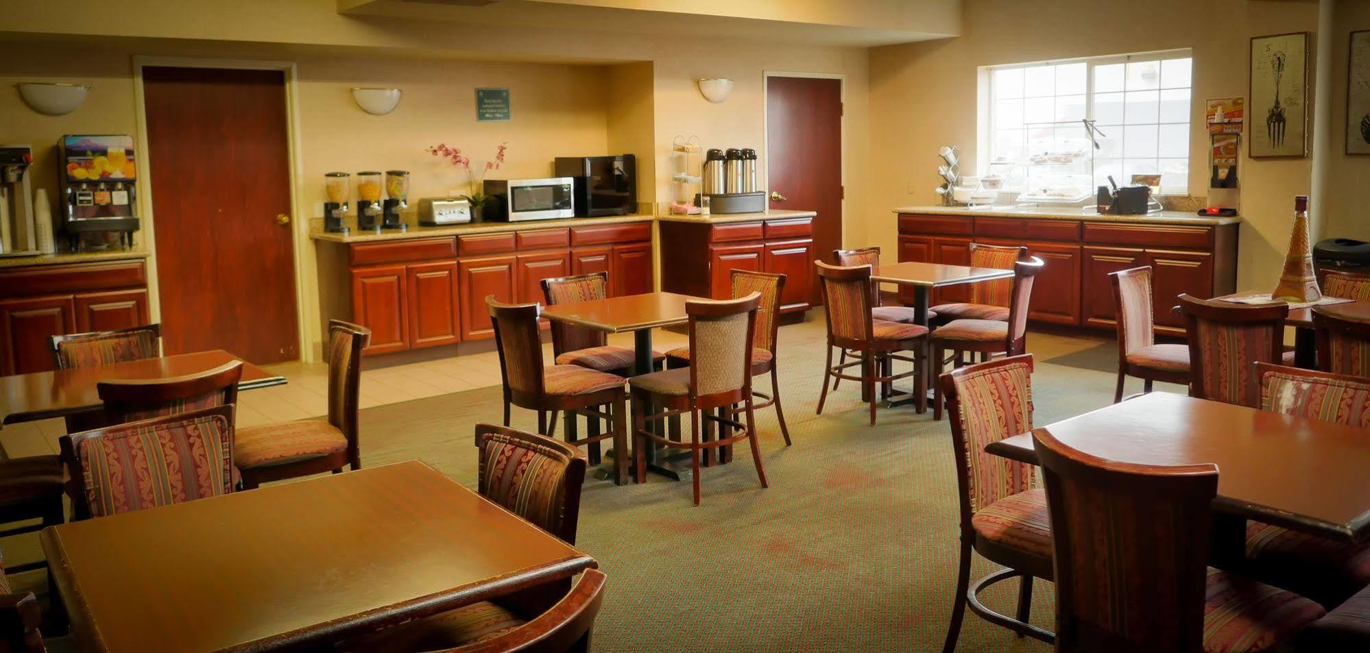 Portland Suites Airport East Fairview Zewnętrze zdjęcie